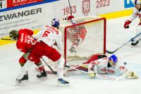 Angelo Miceli (Bozen), Thomas Raffl und David Kickert (EC RBS) (c) GEPA pictures Gallina